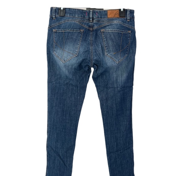 Push-Up Butt-Lifting Italian Jeans, Size 27 - Picture 2 of 8